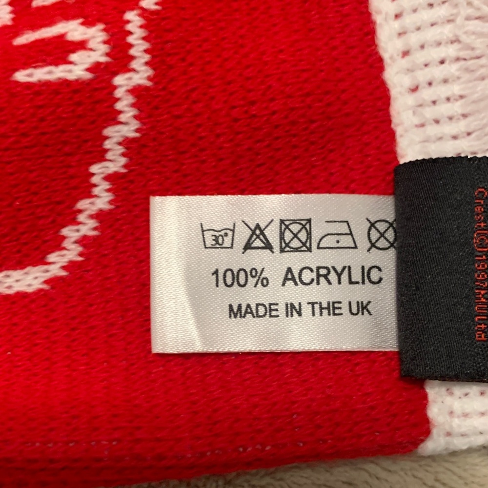 Civas Red and White Scarf - Picture 7 of 7